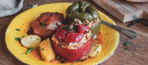 recipe image Gefüllte Tomaten und Paprika im Topf