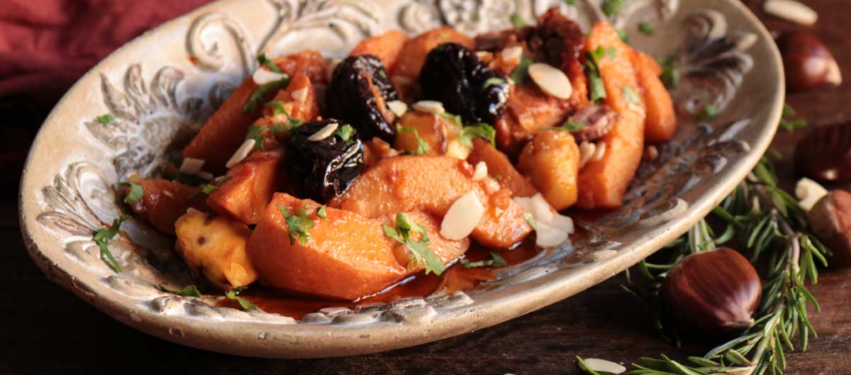 Quinces with pork, prunes and chestnuts