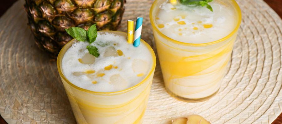 recipe image Smoothie with Pineapple, Ginger and Olive Oil
